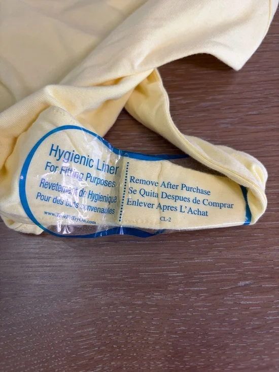 H:ours Yellow One-Shoulder Thong Bodysuit (Sold at Revolve) - Picture 4 of 8